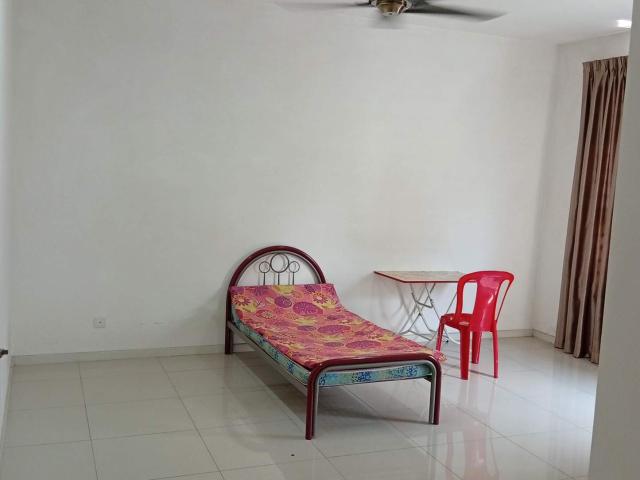 Room for rent in Alam Impian, Selangor