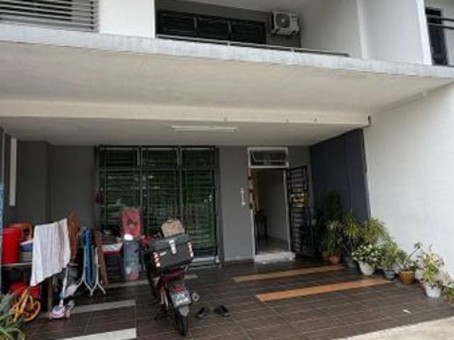 House for sale in Pelangi Indah, Ulu Tiram