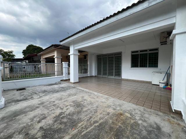 Terraced House for rent in Ulu Tiram, Johor