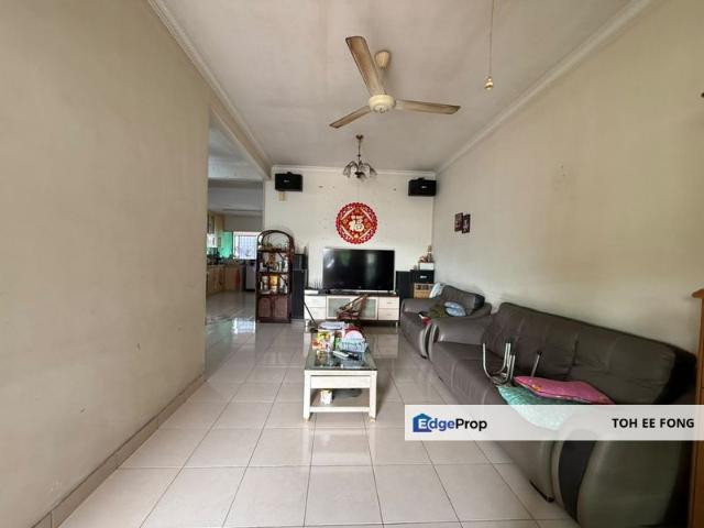 House for sale in Ulu Tiram, Johor