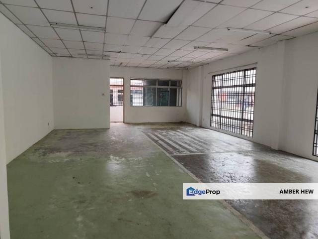 Shop for rent in Ulu Tiram, Johor Bahru