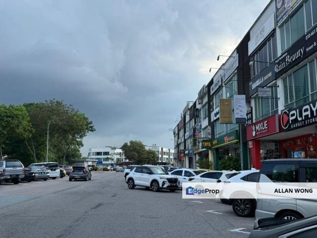 Shop for sale in Johor