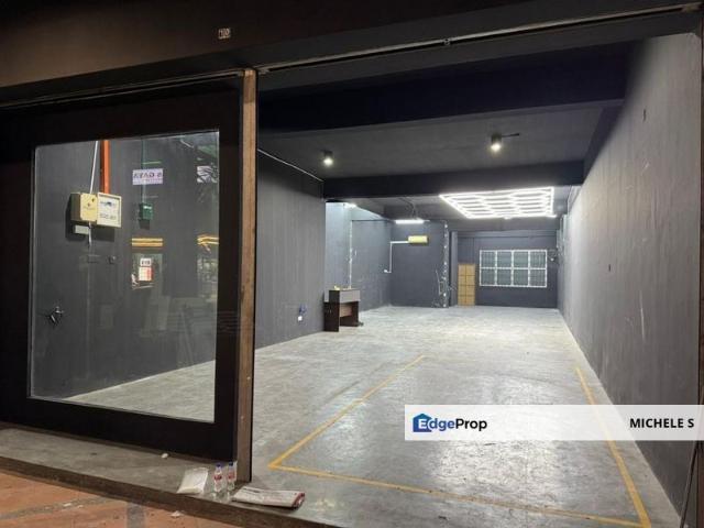 Shop for rent in Bukit Ledang, Johor