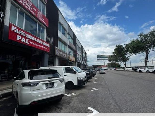Shop for sale in Johor