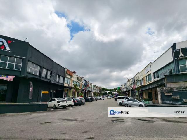 Shop for sale in Johor