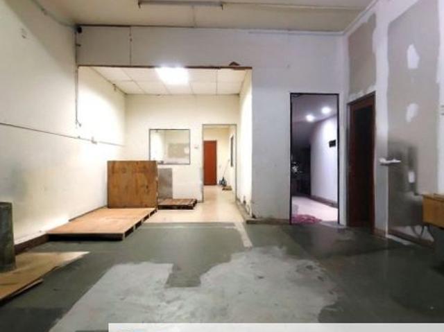 Shop for rent in Ulu Tiram, Johor Bahru