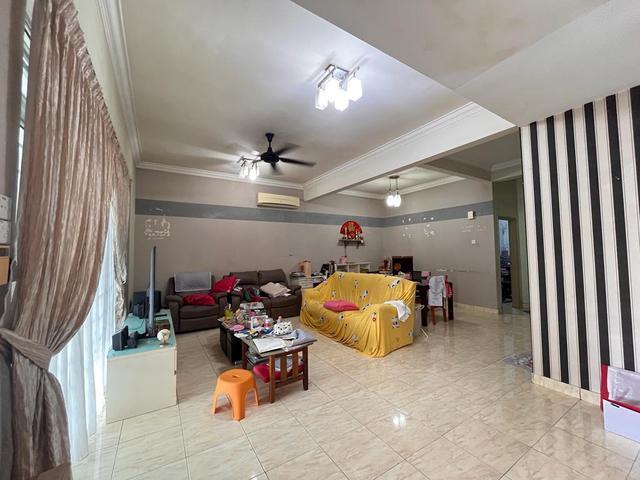 Terraced House for sale in Ulu Tiram, Johor