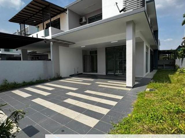 House for sale in Ulu Tiram, Johor