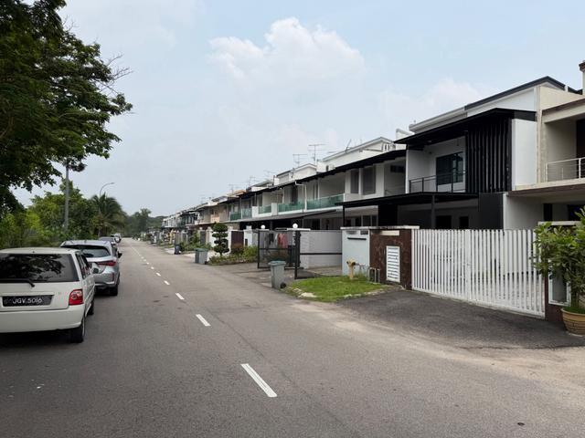 Terraced House for sale in Ulu Tiram, Johor Bahru
