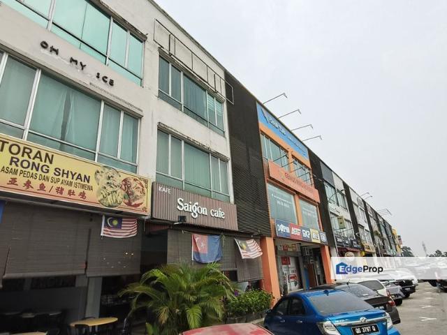 Shop for rent in Ulu Tiram, Johor