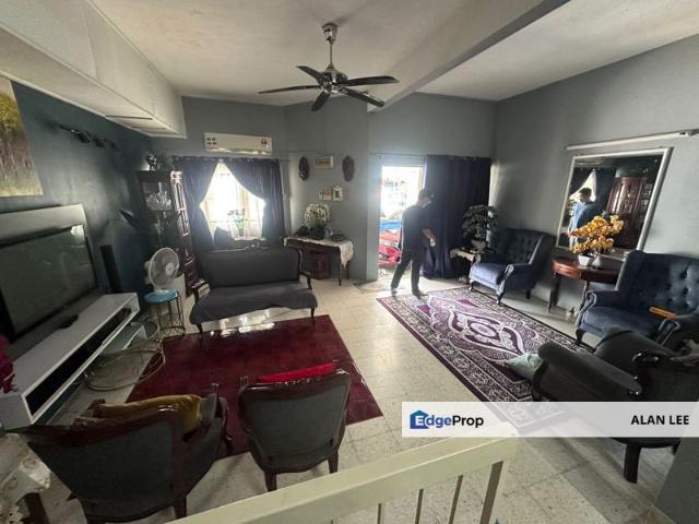 House for sale in Country Heights Damansara, Kuala Lumpur