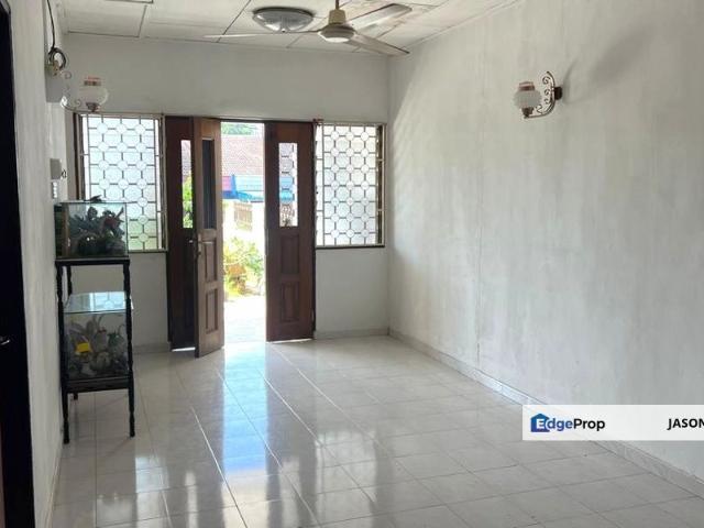 House for sale in Ulu Tiram, Johor