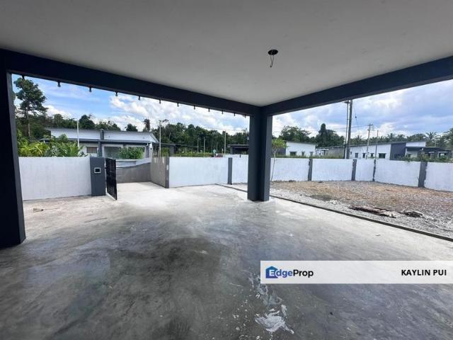 House for sale in Matang