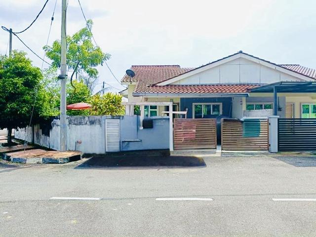 Terraced House for sale in Wellesley, Penang