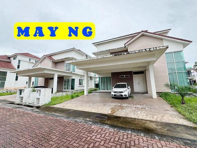 Bungalow for sale in Wellesley, Penang