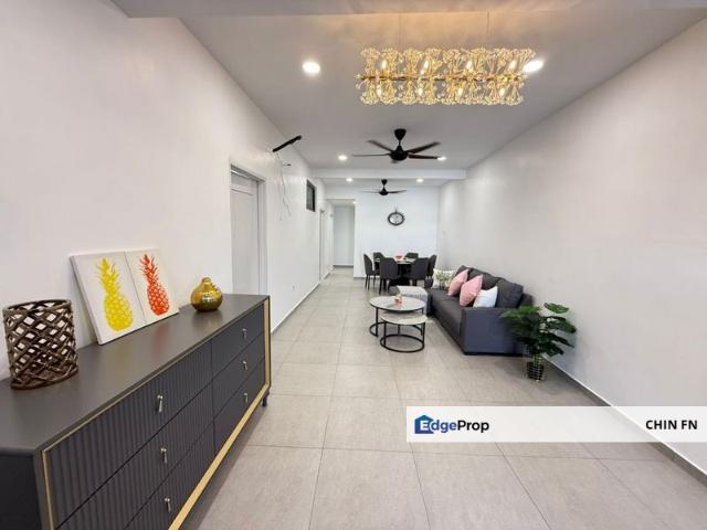 House for sale in Malaka