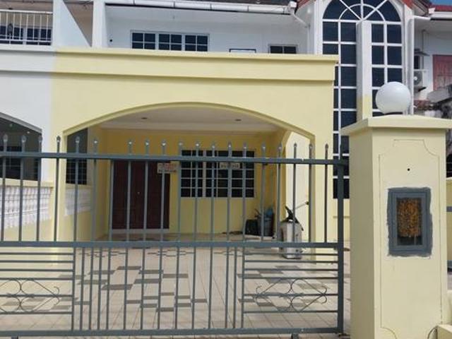 Terraced House for rent in Batu Arang, Labuan