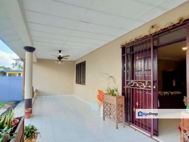 House for sale in Kuching