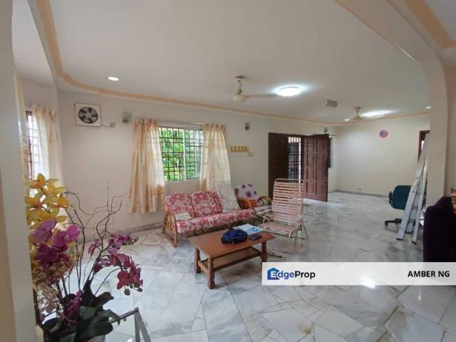 House for sale in Country Heights Damansara, Kuala Lumpur