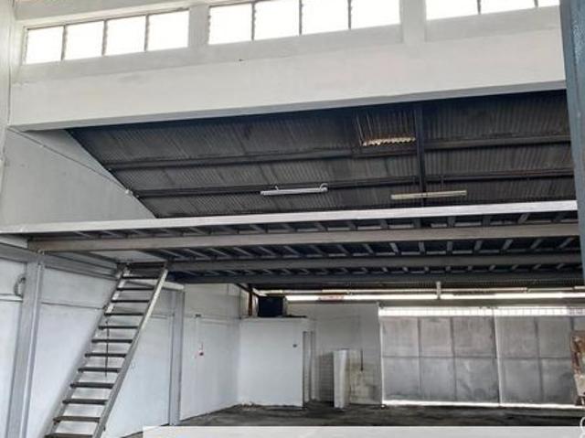 Warehouse for rent in Malaka