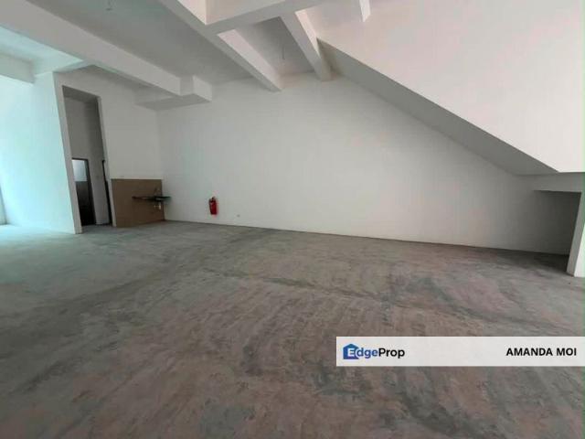 Shop for rent in Bukit Ledang, Johor