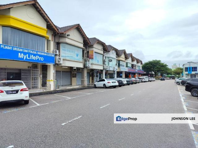 Shop for rent in Bukit Ledang, Johor