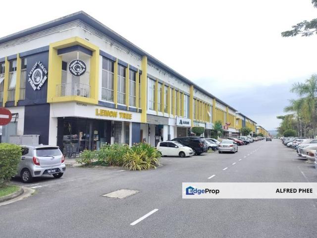 Shop for rent in Bukit Ledang, Johor