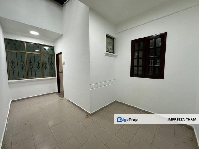 Warehouse for sale in Bukit Ledang, Johor