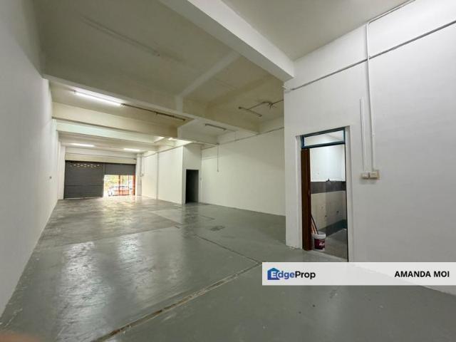 Shop for rent in Bukit Ledang, Johor