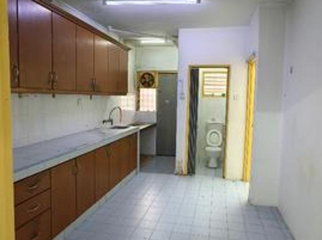 Townhouse for sale in Petaling, Alam Impian