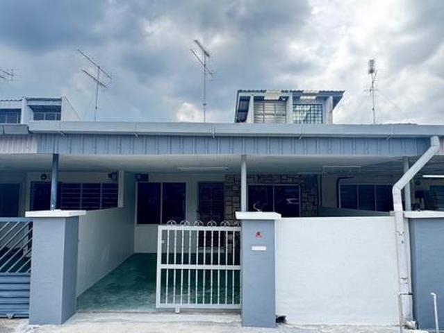 Terraced House for sale in Kluang