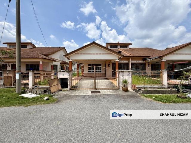 House for sale in Tanjong Sepat, Selangor