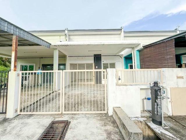 Terraced House for sale in Tanjong Sepat, Selangor