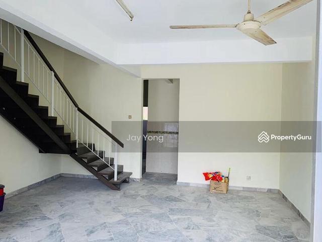Terraced House for rent in City Centre