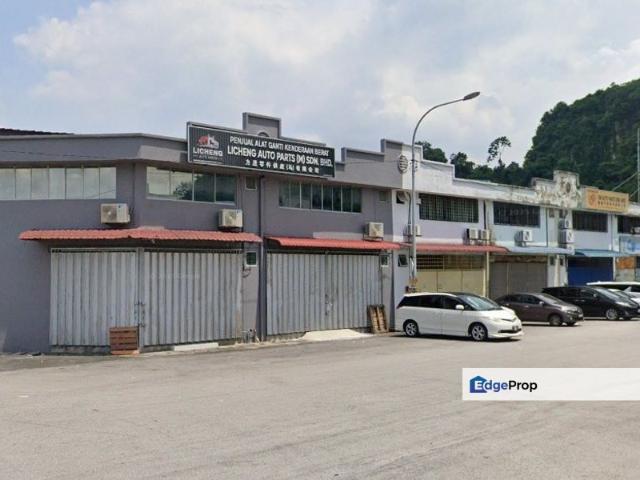 Warehouse for rent in Selayang, Selangor