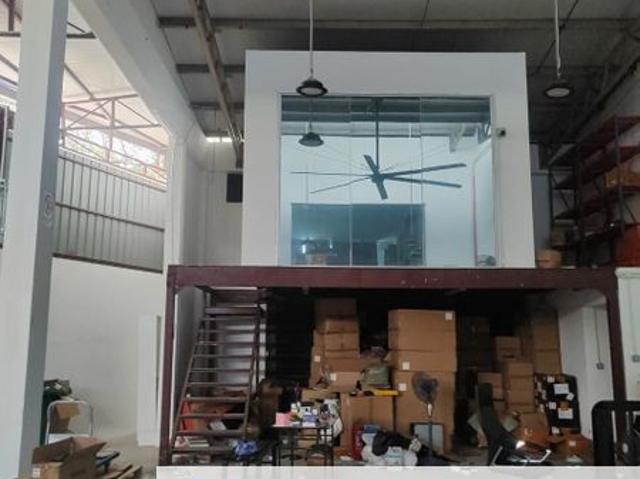 Warehouse for rent in Selayang, Selangor