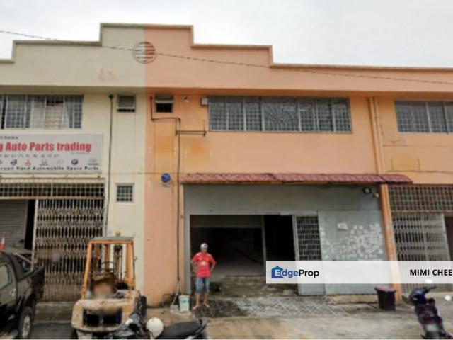 Warehouse for sale in Selayang, Selangor