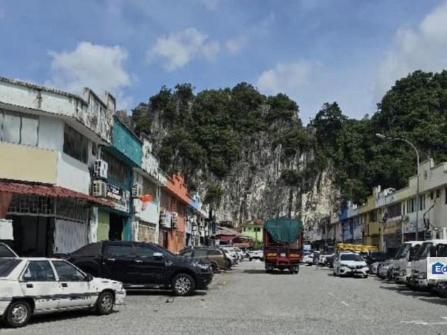 Warehouse for sale in Selayang, Selangor