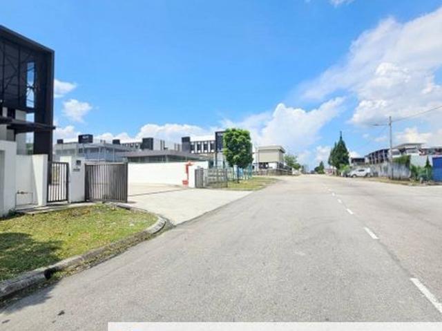 Warehouse for sale in Pulai, Bukit Ledang