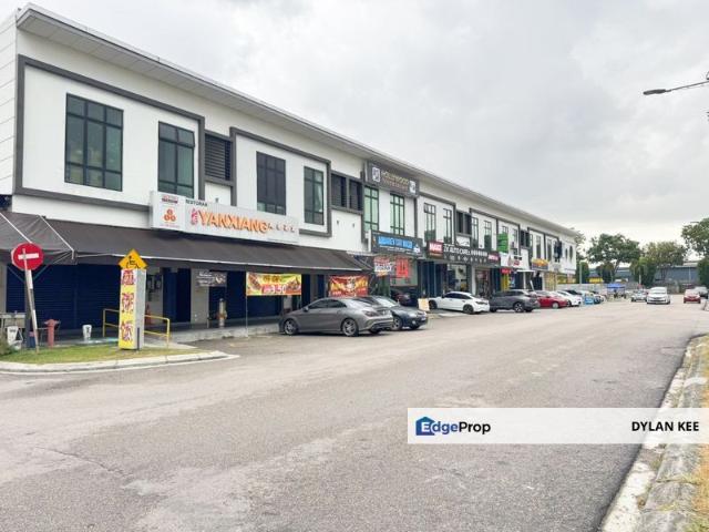 Shop for sale in Bukit Ledang, Johor