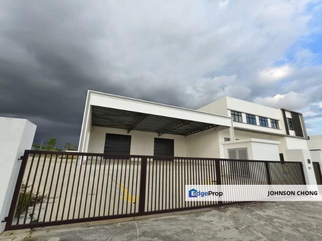 Shop for rent in Bukit Ledang, Johor
