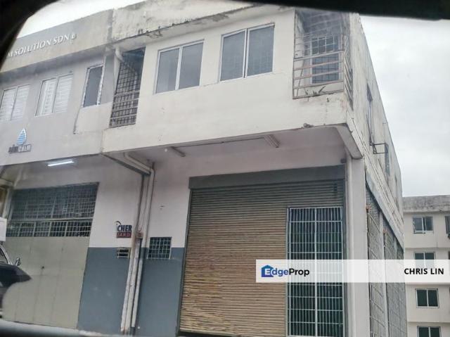 Warehouse for sale in Langat, Selangor