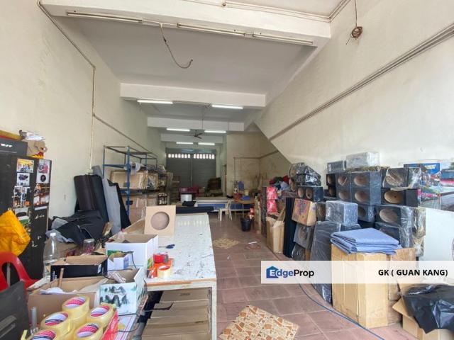 Shop for sale in Langat, Selangor
