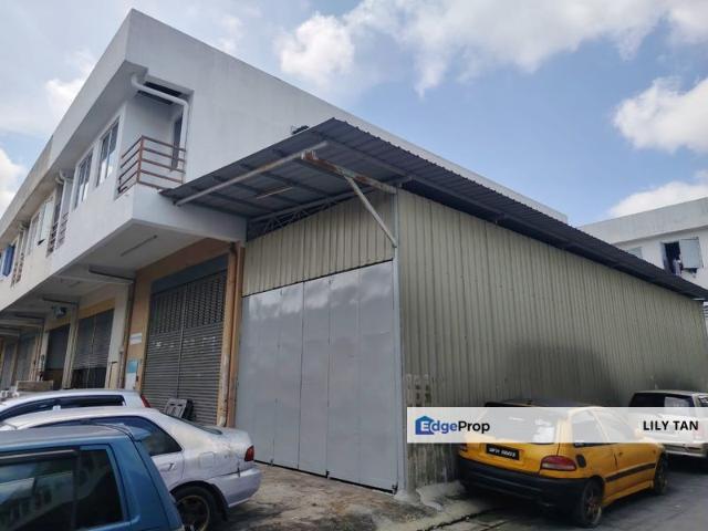 Warehouse for rent in Langat, Selangor