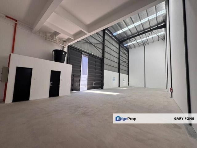 Warehouse for sale in Langat, Selangor
