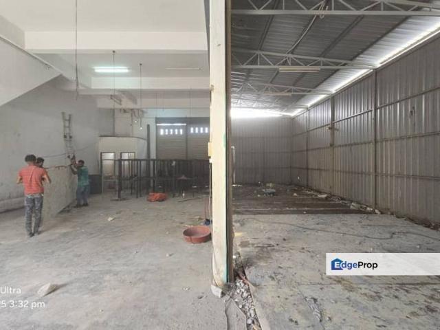 Warehouse for rent in Langat, Selangor