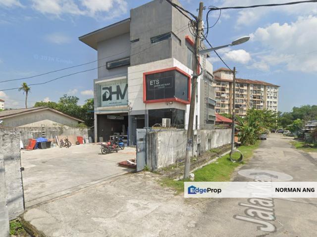 Warehouse for rent in Petaling Jaya, Petaling