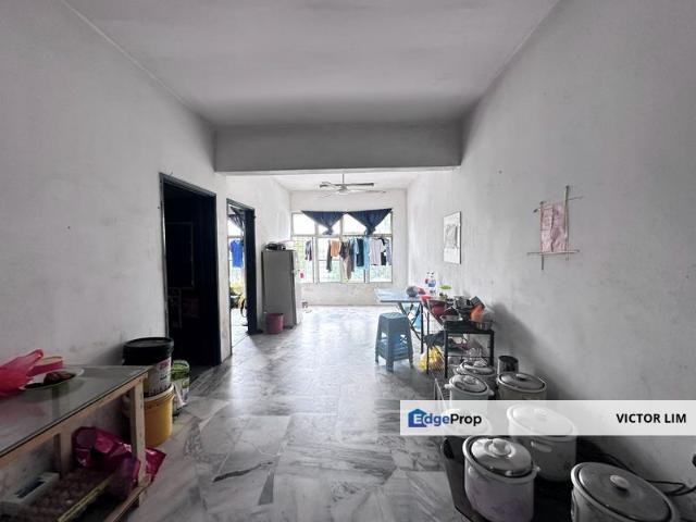 Shop for sale in Taman Industri Pusat Bandar Puchong, Majlis Bandaraya Subang Jaya