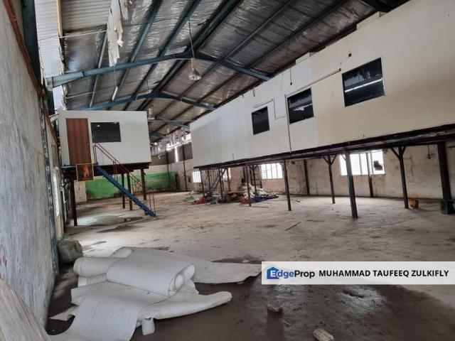 Warehouse for rent in Selayang, Selangor
