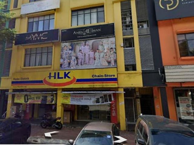 Shop for rent in Petaling, Alam Impian